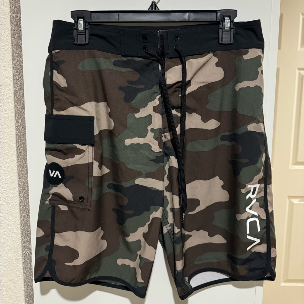 Men’s RVCA swim trunks Camo